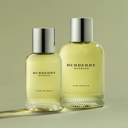 Burberry Weekend - Image 2